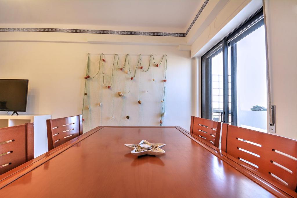 In Faro with Sea View room 3