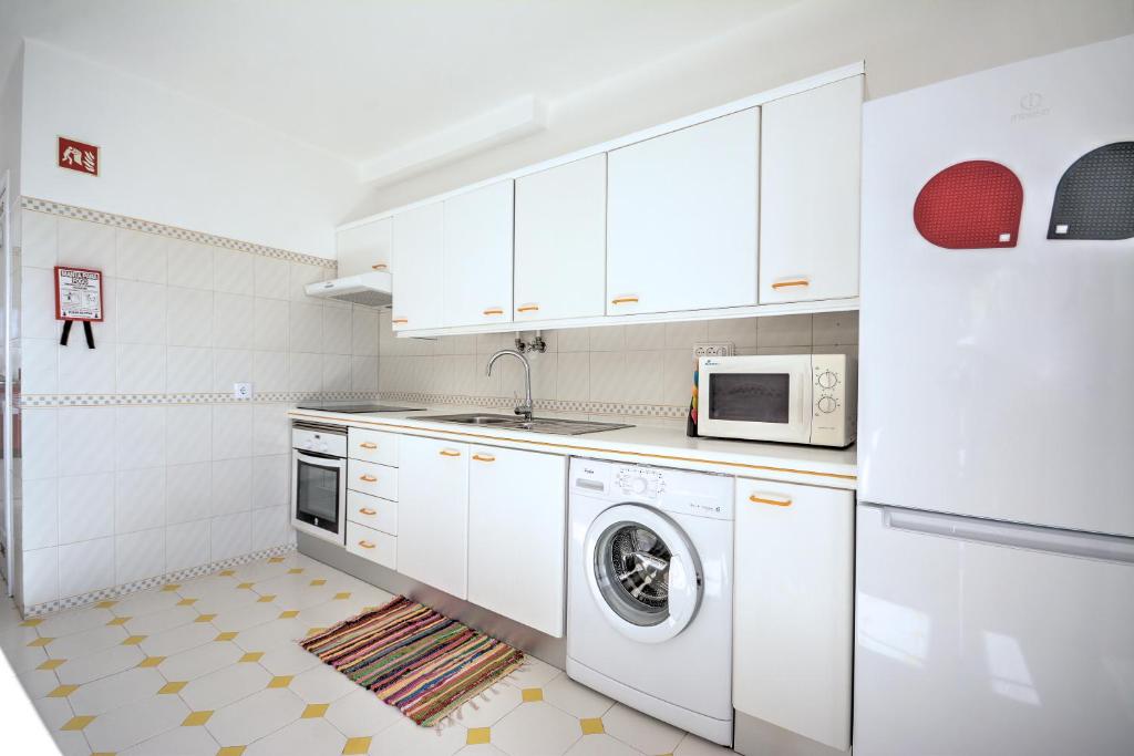 In Faro with Sea View room 4